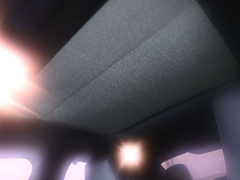 Used 2023 Mercedes-Benz CLA 250 4MATIC image 35