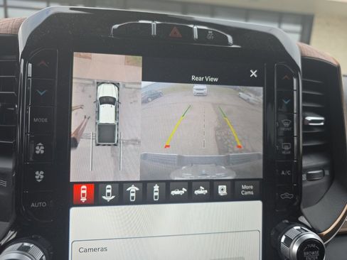 Used 2024 RAM 2500 Limited w/ Towing Technology Group image 11