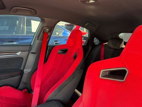 Used 2024 Honda Civic Type R image 15