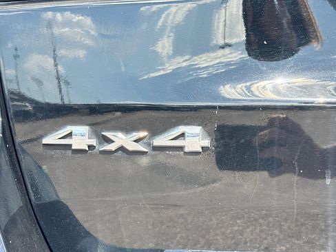 Used 2018 Jeep Grand Cherokee Limited image 11