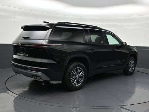 Certified 2026 Chevrolet Traverse LT FWD image 5