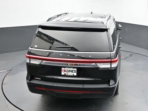 Used 2024 Lincoln Navigator Premiere AWD/4WD image 31