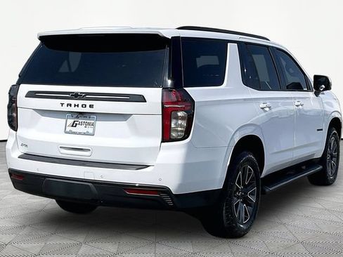 Used 2022 Chevrolet Tahoe Z71 w/ Luxury Package AWD/4WD image 5