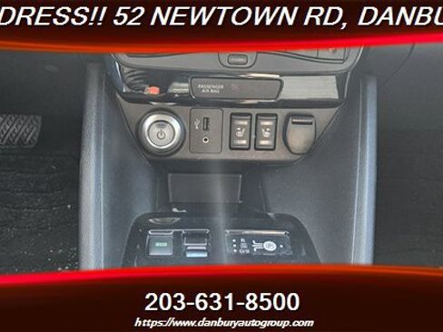 Used 2018 Nissan Leaf SV w/ SV Technology Package image 15