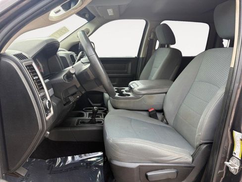 Used 2018 RAM 2500 Tradesman w/ Chrome Appearance Group AWD/4WD image 2