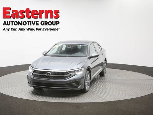 Used 2024 Volkswagen Jetta SE FWD image 99