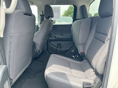 Used 2024 Nissan Frontier S AWD/4WD image 22