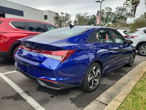 Certified 2023 Hyundai Elantra SEL w/ Convenience Package image 5