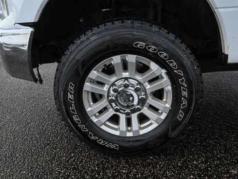 Used 2017 Ford F250 XL w/ STX Appearance Package image 12