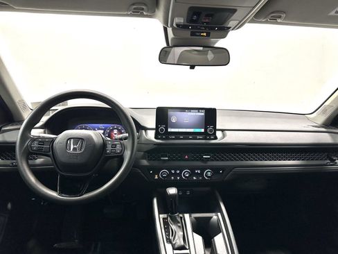 Certified 2023 Honda Accord EX image 21