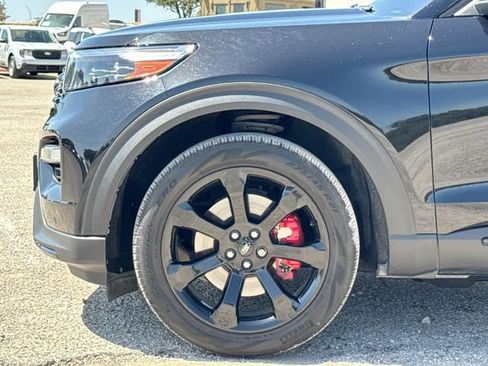 Used 2023 Ford Explorer ST w/ Equipment Group 401A AWD/4WD image 10