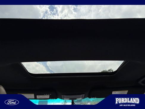 Used 2017 Ford Explorer Limited AWD/4WD image 32