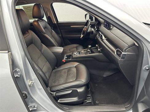Used 2021 MAZDA CX-5 Touring image 14