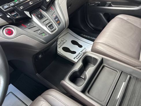 Used 2018 Honda Odyssey EX-L image 37