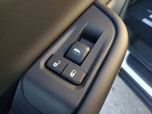 New 2025 Jeep Grand Cherokee L Limited image 17