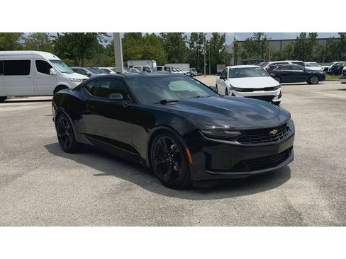 Used 2023 Chevrolet Camaro LT RWD image 2
