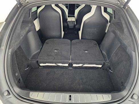 Used 2019 Tesla Model X 75D AWD/4WD image 16