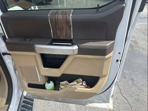 Used 2019 Ford F150 Lariat RWD image 29