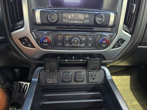 Used 2017 GMC Sierra 1500 SLT AWD/4WD image 24