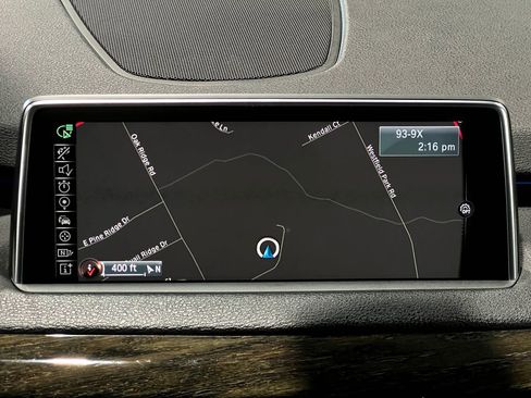 Used 2016 BMW X5 xDrive40e image 12