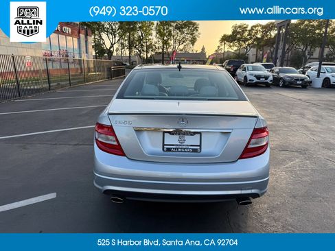Used 2011 Mercedes-Benz C 350 Sport image 4