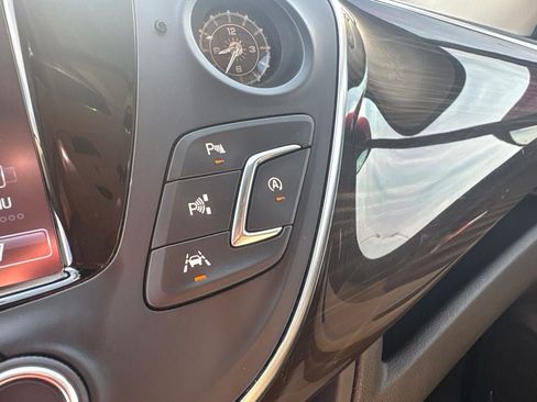 Used 2019 Buick Envision Premium AWD/4WD image 26