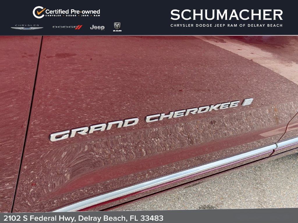 Used 2023 Jeep Grand Cherokee Summit w/ Adv Protech Group IV RWD image 11