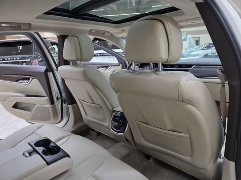 Used 2013 Cadillac XTS Luxury FWD image 23