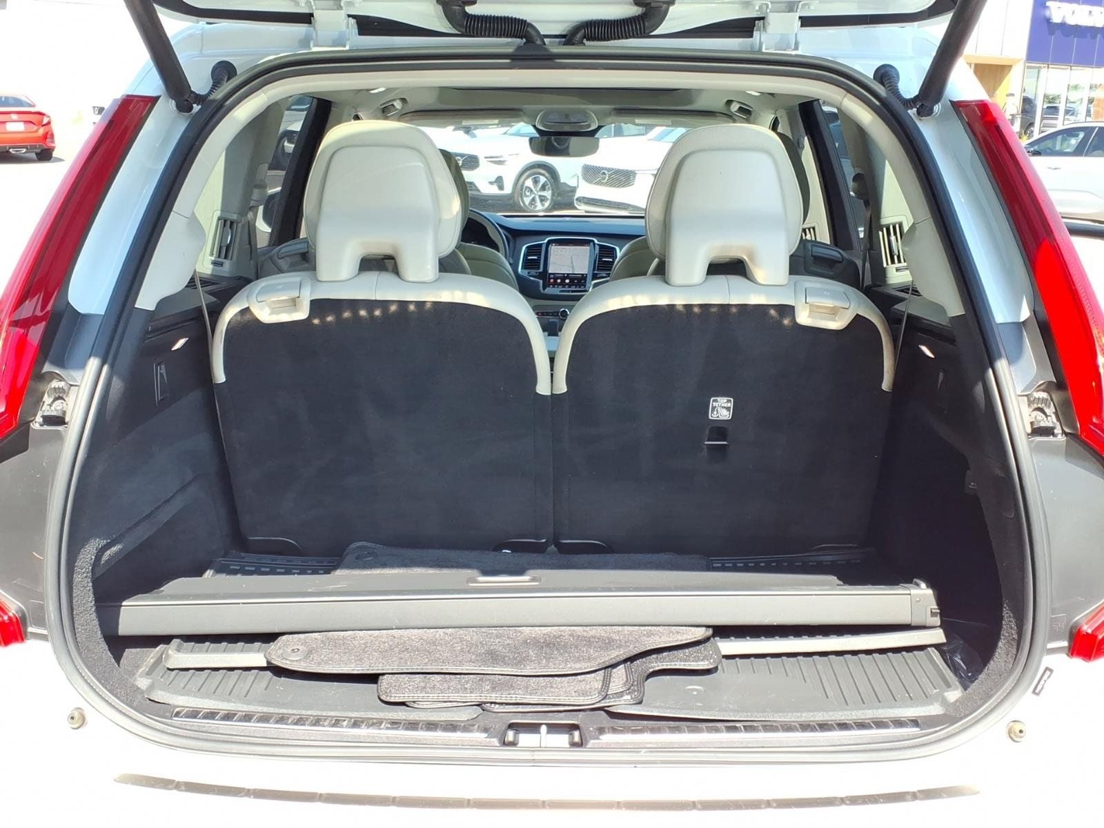 Used 2023 Volvo XC90 B6 Plus w/ Protection Package Premier AWD/4WD image 26