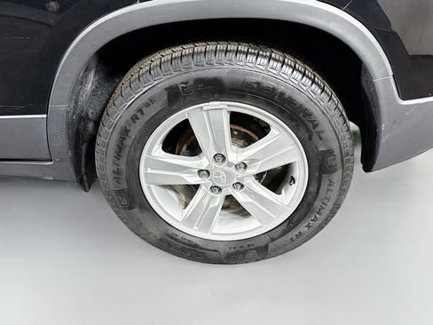 Used 2020 Chevrolet Trax LT image 36