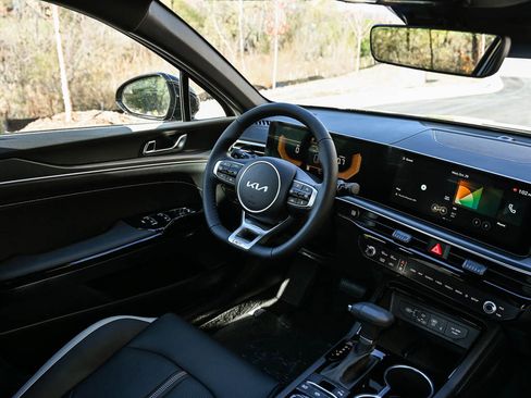New 2026 Kia K5 GT-Line image 12