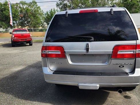Used 2010 Lincoln Navigator L 4WD image 16