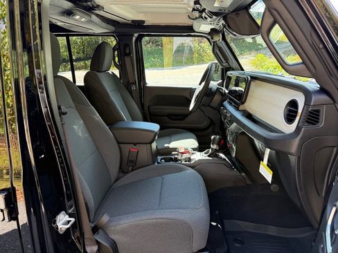 New 2026 Jeep Wrangler Unlimited Sport image 20