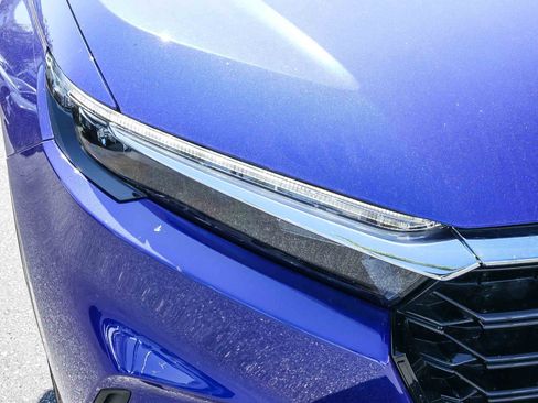 Used 2025 Honda CR-V EX-L image 13