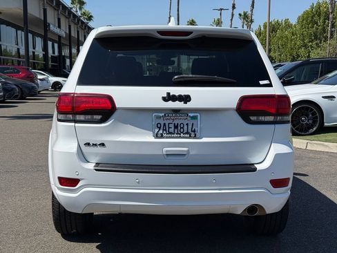 Used 2022 Jeep Grand Cherokee Laredo X AWD/4WD image 17