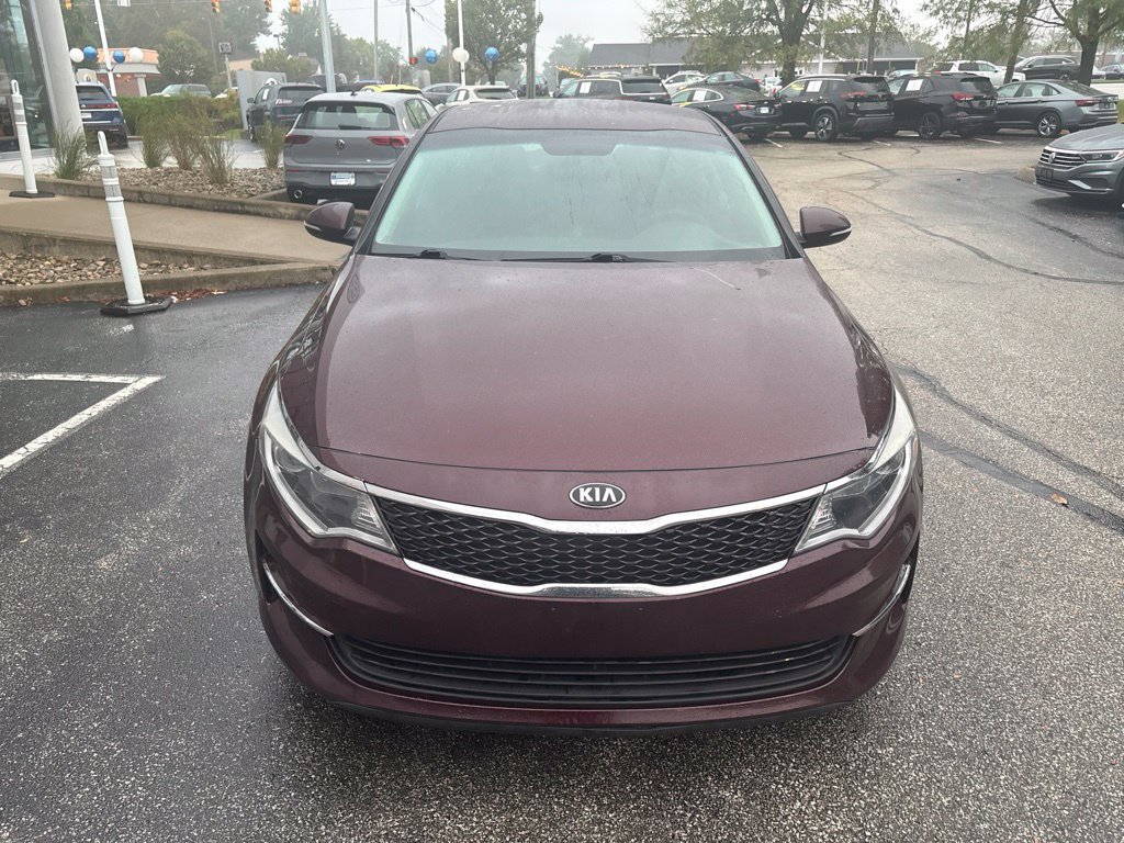 Used 2017 Kia Optima LX FWD image 3