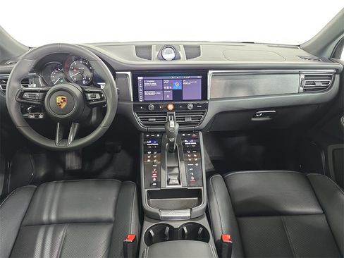 Used 2025 Porsche Macan GTS image 13
