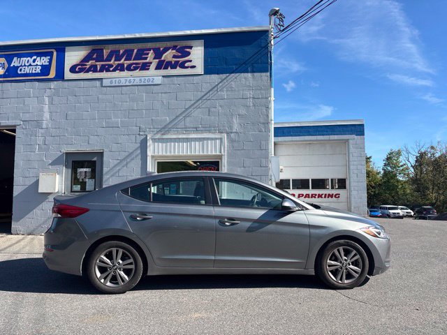 Used 2017 Hyundai Elantra SE FWD image 6