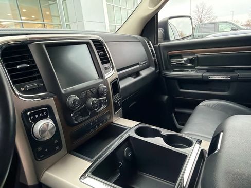 Used 2015 RAM 1500 Laramie w/ Convenience Group image 10
