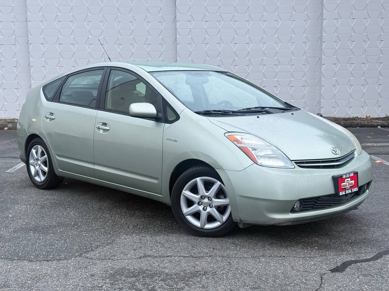Used 2007 Toyota Prius Touring w/ Pkg 6 Touring Edition FWD image 2