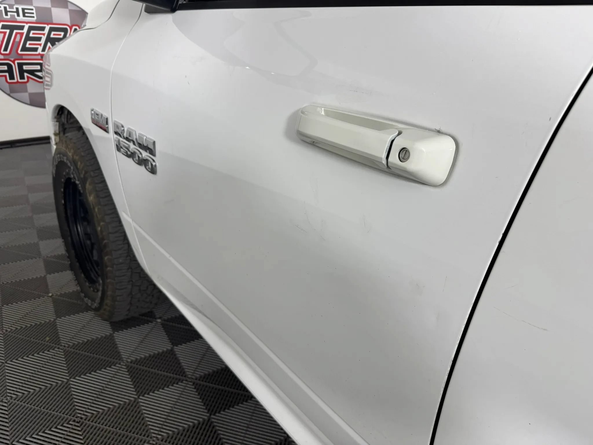 Used 2015 RAM 1500 Limited AWD/4WD image 24