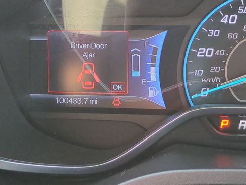 Used 2015 Ford C-MAX SE w/ Equipment Group 203A FWD image 20