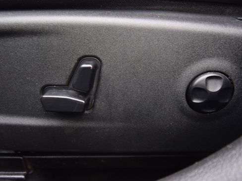 Used 2013 Dodge Charger R/T image 25