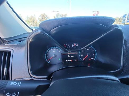 Used 2022 Chevrolet Colorado ZR2 image 11