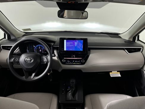 Used 2026 Toyota Corolla Cross LE FWD image 16