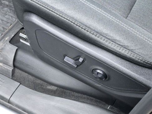 Used 2020 RAM 1500 Big Horn AWD/4WD image 13