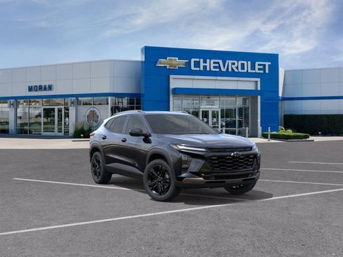 New 2026 Chevrolet Trax ACTIV w/ Sunroof Package FWD image 1