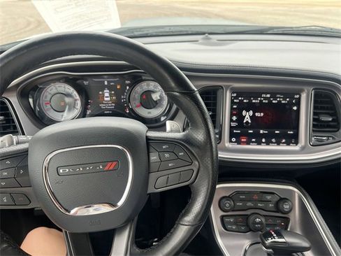 Used 2022 Dodge Challenger R/T w/ T/A Package image 20