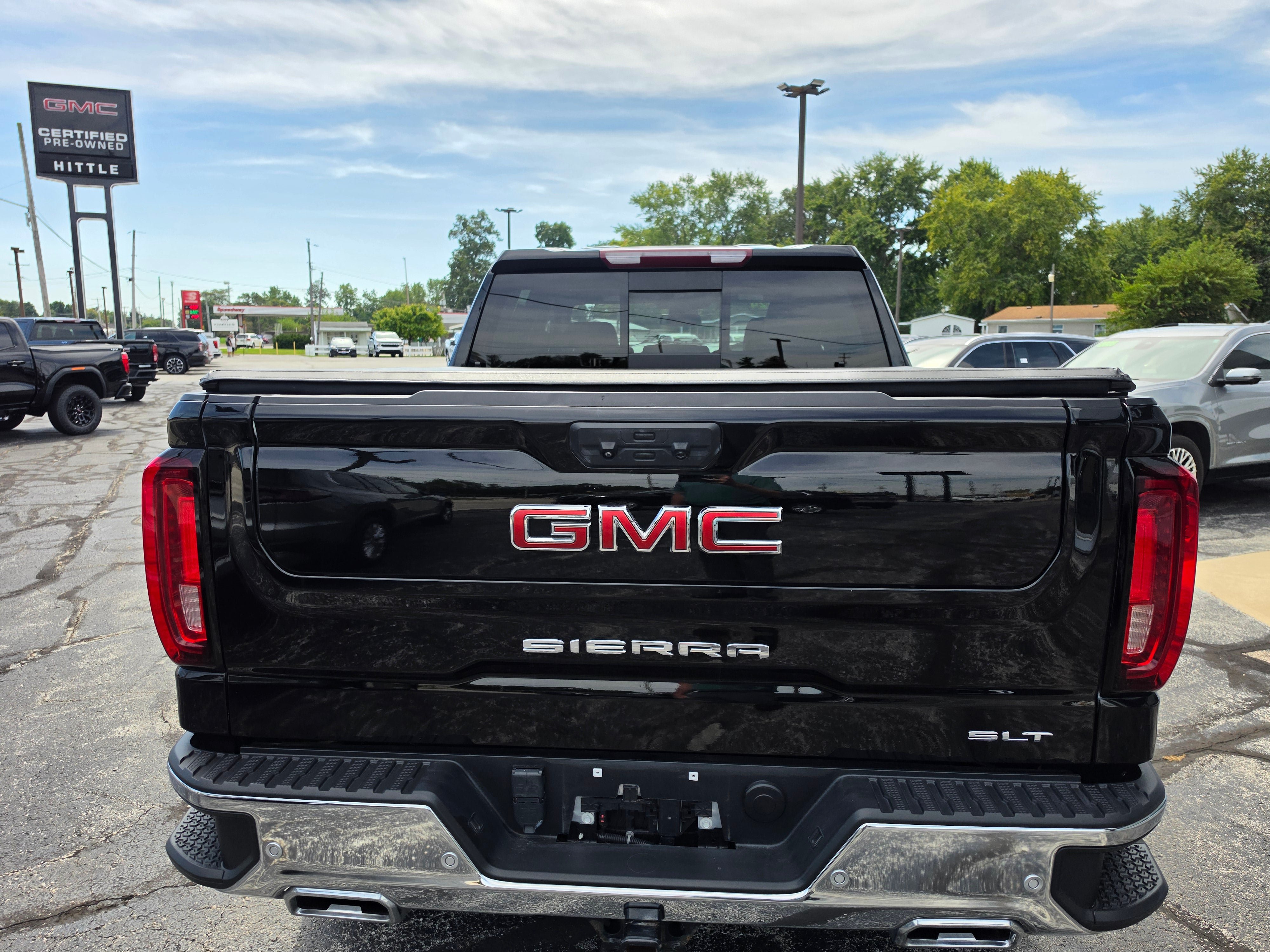 Used 2024 GMC Sierra 1500 SLT w/ SLT Premium Plus Package AWD/4WD image 5