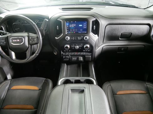 Used 2021 GMC Sierra 1500 AT4 w/ AT4 Preferred Package AWD/4WD image 10